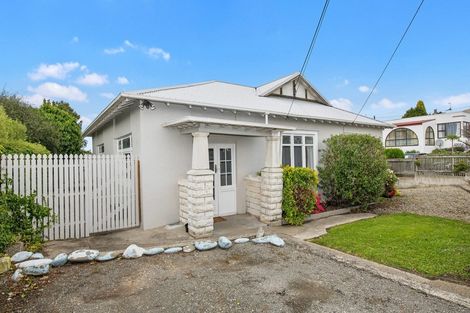 Photo of property in 17 Mersey Street, South Hill, Oamaru, 9400