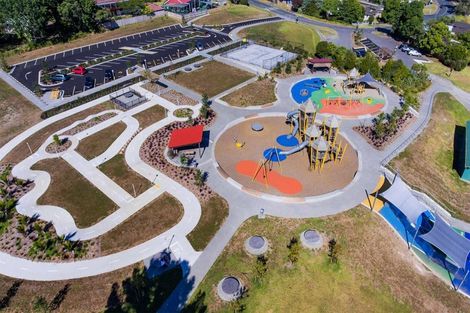 Photo of property in 36 Baumea Rise, Massey, Auckland, 0614