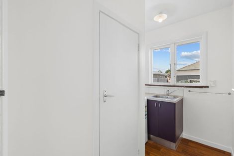 Photo of property in 18 Owens Terrace, Upper Riccarton, Christchurch, 8041