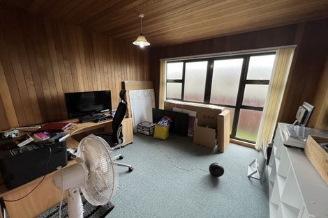 Photo of property in 12 Kentucky Way, Awapuni, Palmerston North, 4412