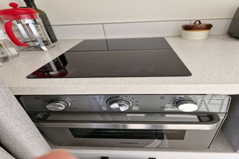 Photo of property in 39 Milne Terrace, Island Bay, Wellington, 6023