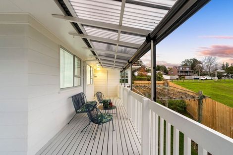 Photo of property in 92 Gallony Avenue, Massey, Auckland, 0614