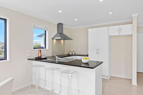 Photo of property in 53 Maylee Crescent, Gulf Harbour, Whangaparaoa, 0930