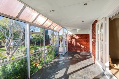 Photo of property in 12 Ladbrokes Place, Fendalton, Christchurch, 8052