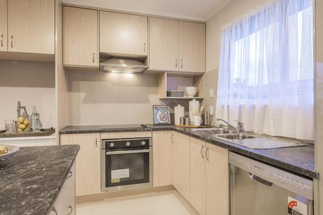 Photo of property in 27 Sandrine Avenue, Clover Park, Auckland, 2019