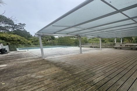 Photo of property in 14 Beazley Place, Glendene, Auckland, 0602