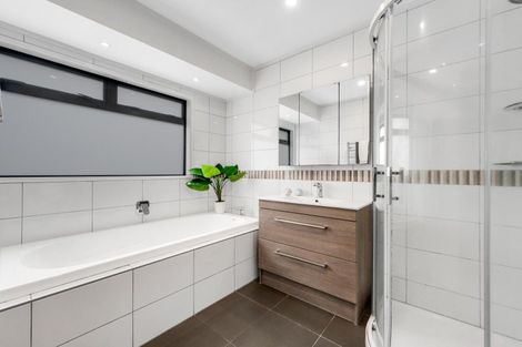 Photo of property in 7 Drysdale Place, Somerville, Auckland, 2014