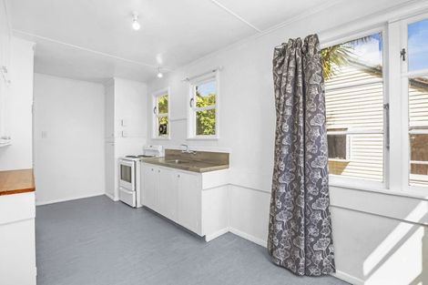 Photo of property in 90 Wilkie Crescent, Naenae, Lower Hutt, 5011