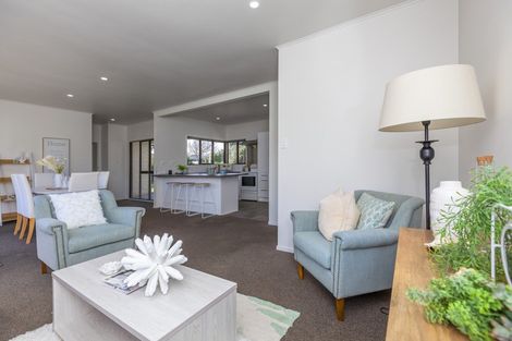 Photo of property in 42 Margaret Road, Raumati Beach, Paraparaumu, 5032