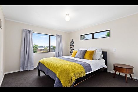 Photo of property in 6 Te Moau Avenue, Parakai, 0830