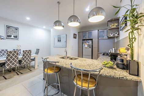 Photo of property in 8/126 Stancombe Road, Flat Bush, Auckland, 2016