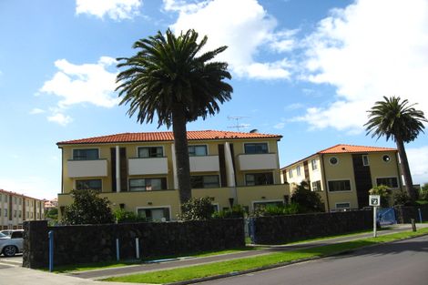 Photo of property in 40/595 Laurie Southwick Parade, Gulf Harbour, Whangaparaoa, 0930