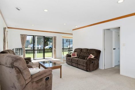 Photo of property in 18 Motiti Road, Papamoa Beach, Papamoa, 3118