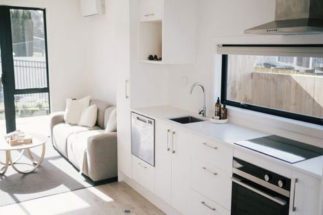 Photo of property in 2/2 Riversdale Road, Avondale, Auckland, 1026