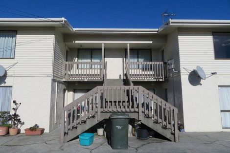 Photo of property in 1 East Grove, Alicetown, Lower Hutt, 5010