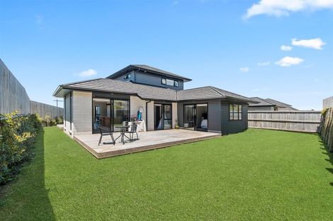 Photo of property in 11 Paiaka Place, Rototuna North, Hamilton, 3210