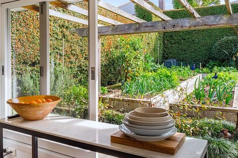 Photo of property in 10 Glanville Terrace, Parnell, Auckland, 1052