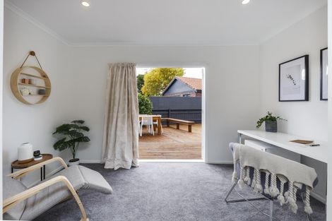 Photo of property in 15 Collingwood Street, Hokowhitu, Palmerston North, 4410