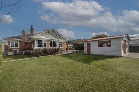 Photo of property in 29 Balmoral Street, Oamaru North, Oamaru, 9400