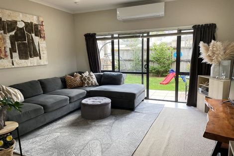 Photo of property in 3 Skip Lane, East Tamaki, Auckland, 2013