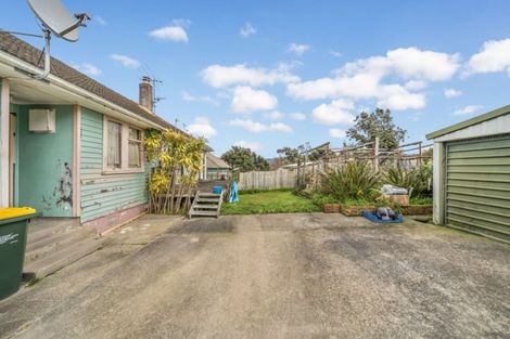 Photo of property in 31 Driver Crescent, Cannons Creek, Porirua, 5024