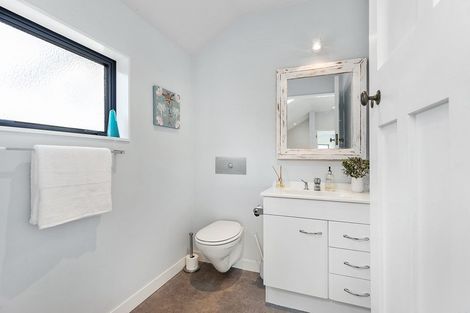 Photo of property in 33 Mitchell Street, Brooklyn, Wellington, 6021