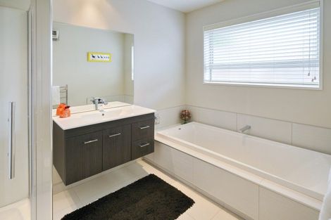 Photo of property in 32 Sovereign Boulevard, Kaiapoi, 7630