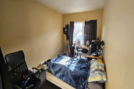 Photo of property in 28 Delaware Crescent, Russley, Christchurch, 8042