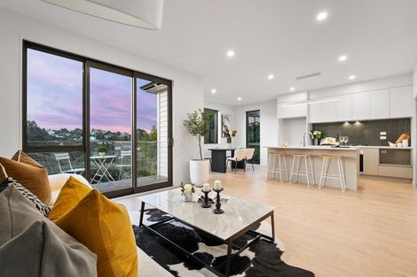 Photo of property in 144a Oaktree Avenue, Browns Bay, Auckland, 0630