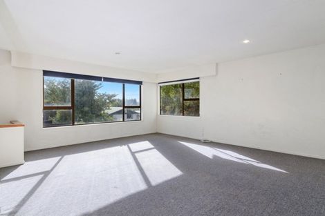 Photo of property in 27 Rewarewa Street, Owhata, Rotorua, 3010