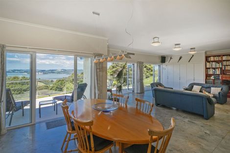 Photo of property in 49 Tarapatiki Drive, Whitianga, 3510