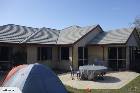 Photo of property in 83 Broadhaven Avenue, Parklands, Christchurch, 8083