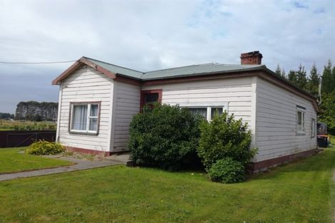 Photo of property in 30 Railway Road, Tuatapere, 9620
