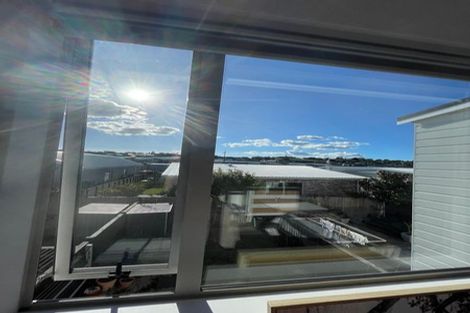 Photo of property in 36 Owen Chapman Drive, Red Beach, 0932