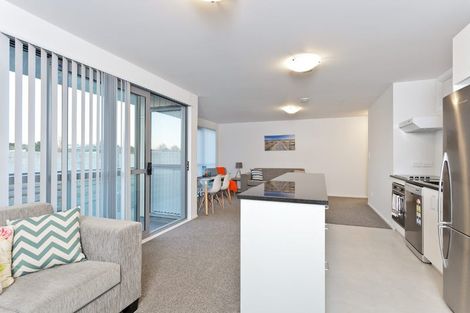 Photo of property in 12/26 Railway Street West, Papakura, 2110