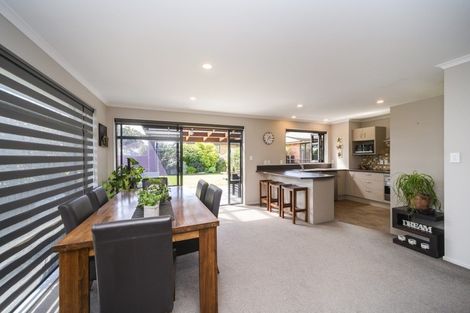 Photo of property in 78 Geneva Terrace, Kelvin Grove, Palmerston North, 4414