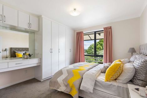 Photo of property in 15 Bella Villa Drive, Waiuku, 2123