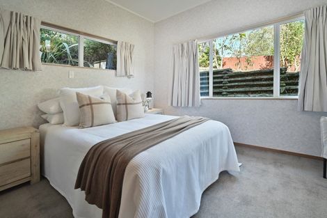 Photo of property in 14 Hunters Hill, Havelock North, 4130