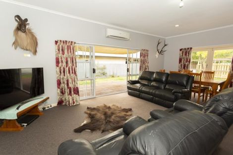 Photo of property in 17 Cameron Street, Ashburton, 7700