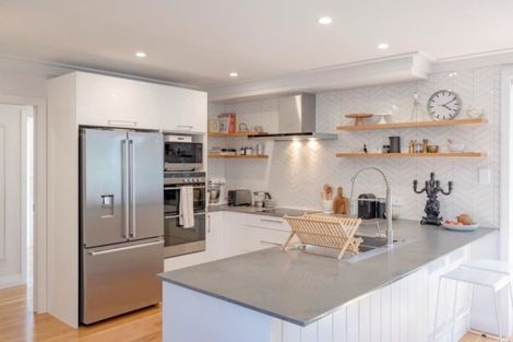 Photo of property in 13 Wautaiti Drive, Riverhead, 0820