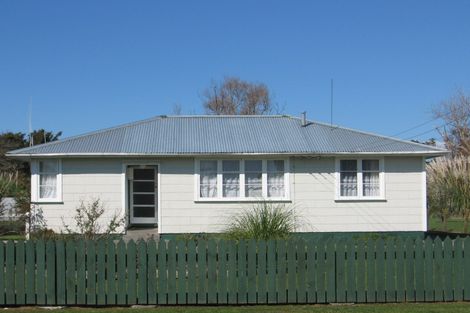 Photo of property in 6 Huntly Street, Foxton, 4814