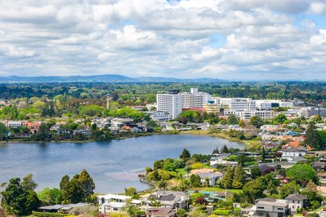 Photo of property in 135a Lake Crescent, Hamilton Lake, Hamilton, 3204