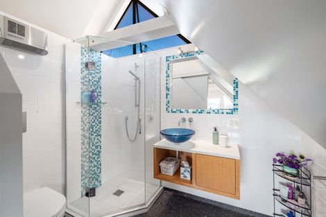 Photo of property in 5 Te Ara Crescent, Diamond Harbour, Lyttelton, 8971