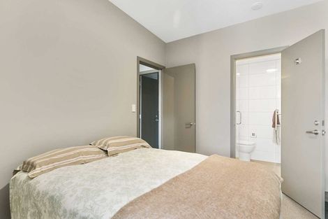 Photo of property in Canvas Apartments, 18/307 Willis Street, Te Aro, Wellington, 6011