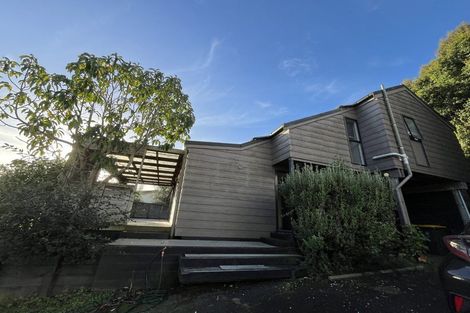 Photo of property in 26 Orinda Close, Botany Downs, Auckland, 2010