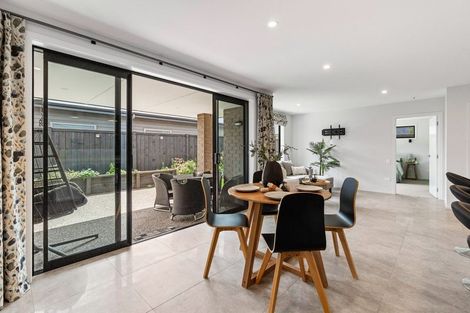 Photo of property in 16 Carrick Place, Mosgiel, 9024