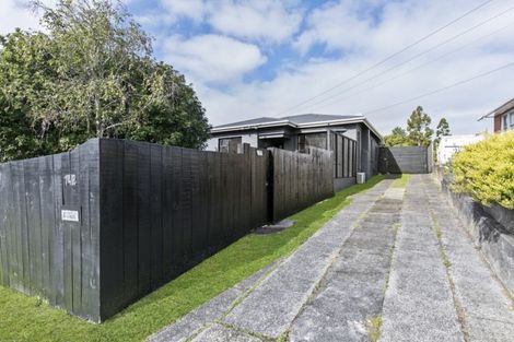 Photo of property in 142 Titirangi Road, New Lynn, Auckland, 0600