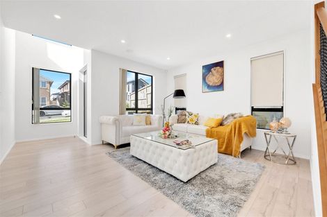 Photo of property in 35 Tinaku Road, Flat Bush, Auckland, 2019