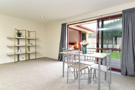 Photo of property in 1 Farleigh Close, Huntington, Hamilton, 3210