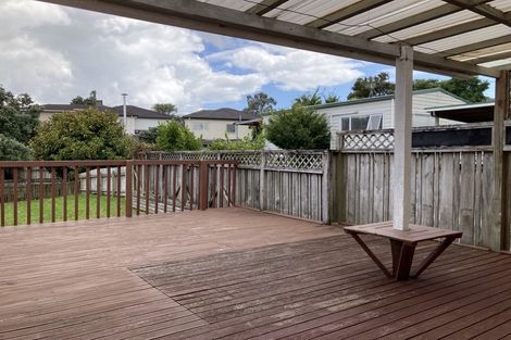 Photo of property in 17 Camrose Place, Glenfield, Auckland, 0629
